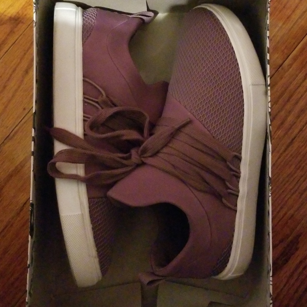 Purple trainers